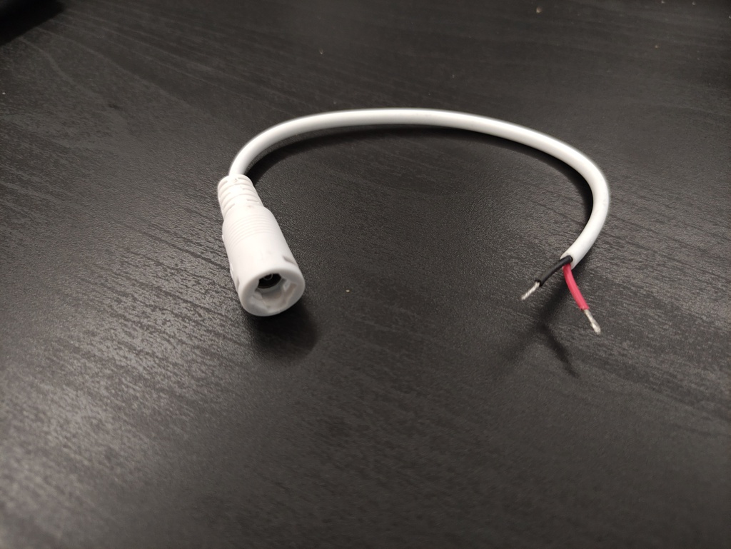 Conector Flexível Dc Fêmea Com Fio Branco